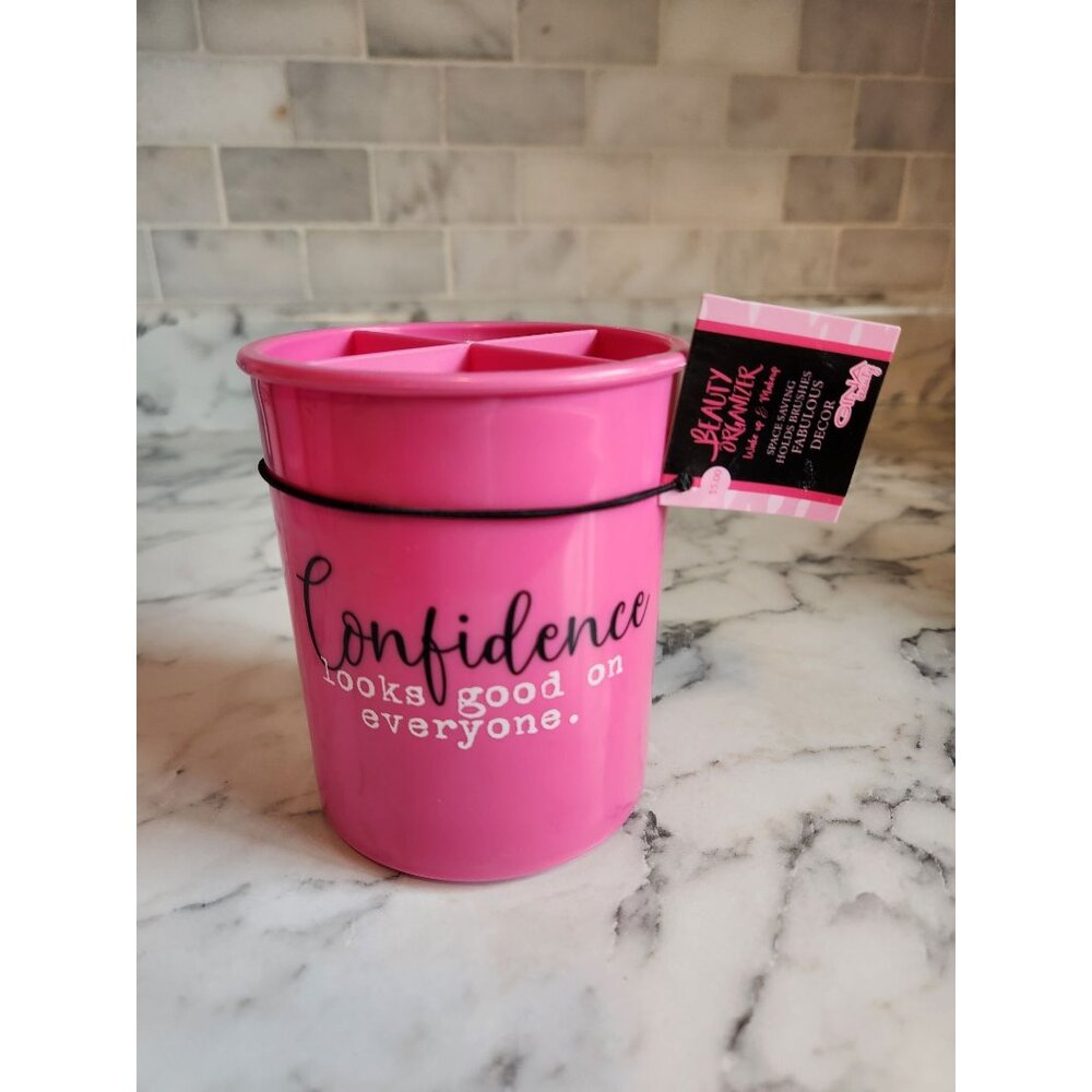 Pink Beauty Organizer With Confidence Looks Good On Everyone Quote